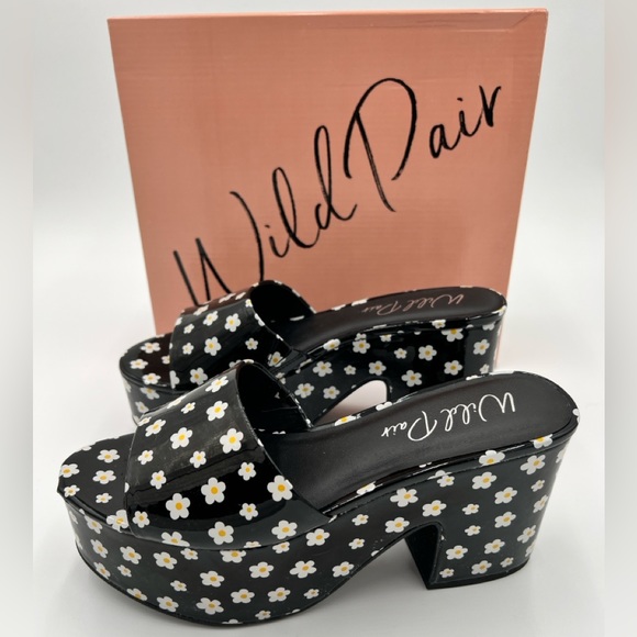 WILD PAIR -  Melborne Platform Sandals - Picture 2 of 6